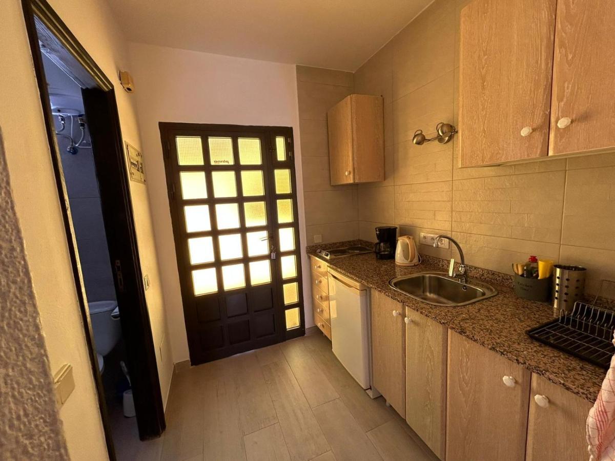 Aurora 104 Apartment Giniginamar Luaran gambar